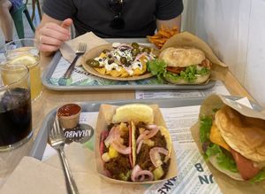 Vegan burgers, nachos and tacos  at Khambú - Ruzafa in Valencia
