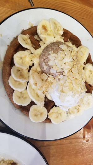 Big Bear Waffle at NW Raw in Ashland