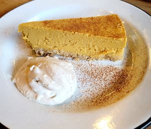 "Table rock" raw pumpkin cheesecake #Veganuary at NW Raw in Ashland