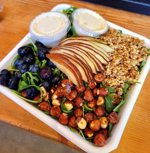 Northwest Salad (their signature salad) #Veganuary at NW Raw in Ashland