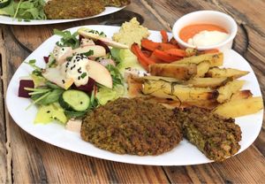 spring veggie pattie (the dish version) at miXtura in Poznan