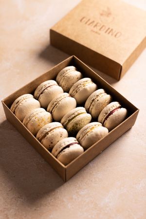 Macarons (box of 12p) at Giardino Paris｜Pâtisserie & Café in Paris