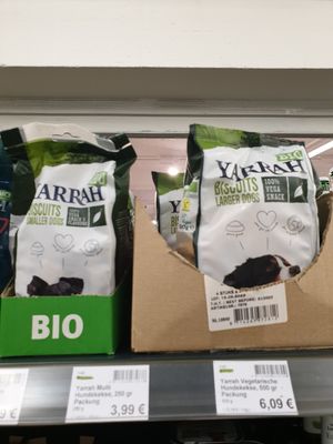 Vegan dog food at Biomarkt in Wasserburg