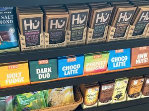 Vegan chocolate bars from Tcho and Hu at SFO - Gateside Market - T1 in San Francisco