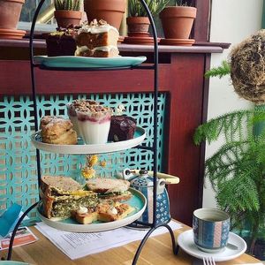Vegan high tea voor 2 at Koffie ende Koeck in Amsterdam