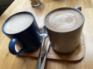 Dirty Chai and hot chocolate   at Koffie ende Koeck in Amsterdam