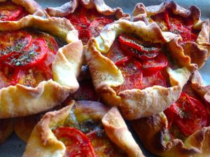 Tomato Galettes, a savory snack at Koffie ende Koeck in Amsterdam