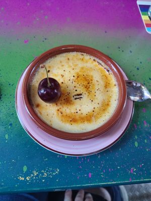Käsekuchen brülee at Rübenrot in Augsburg