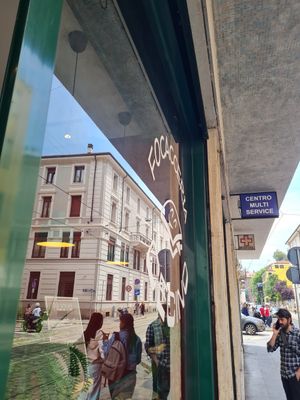 Outside shop at Focacceria Cecino in Milan