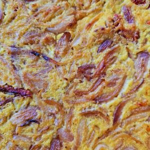 Farifrittata: chickpeas-based omelette with veggies at Focacceria Cecino in Milan