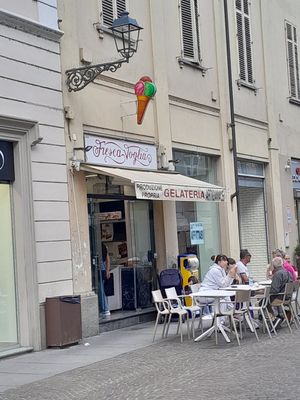  at Gelateria Fresca Voglia in Casale Monferrato