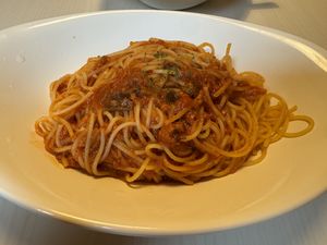 トマトニンニクパスタ “Garlic-scented tomato sauce pasta"  at Cafe Groovy in Nara