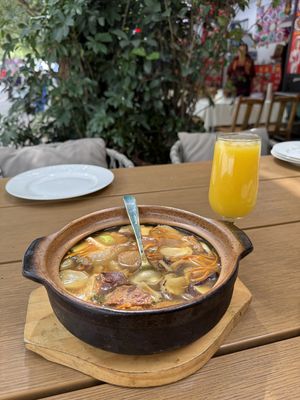   at Bodhi Tea, Plant Cuisine, and Mushroom Restaurant - 菩茶·植物料理·菌子上的餐厅 in Dali