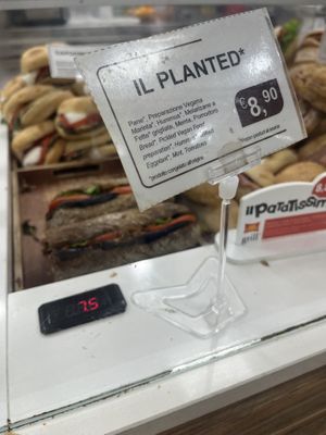 Vegan sandwich   at PSA - Market in Pisa