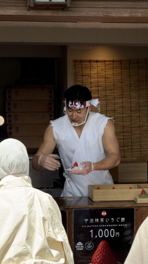 nice crew  at Mochimochi - もちもち in Kyoto