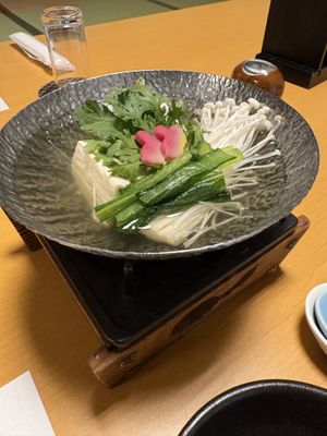 Tofu & enoki mushrooms  at Shikisai gin no to in Beppu