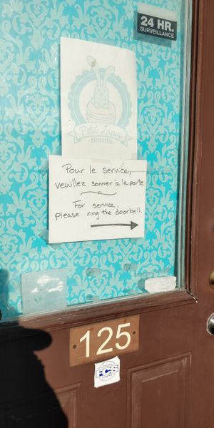 Outside at Petit Lapin in Mount-royal