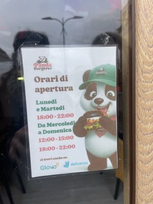 Came when it was closed, these are the current correct opening hours   at Panda Burgers  in Olbia
