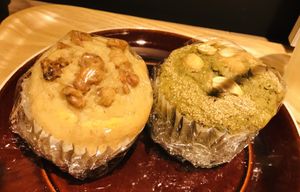 クルミとまっちさのマフィン at LOVE Pacific Cafe in Nagoya