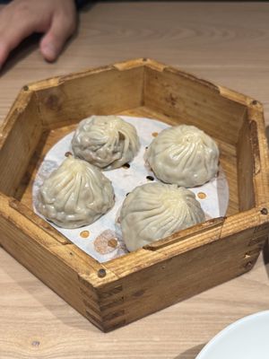 xiaolongbao!  at Xiangchun Story (Jing'ansi Branch) - 香椿故事(静安寺店) in Shanghai
