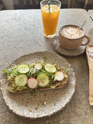   at Honest Greens in Cascais