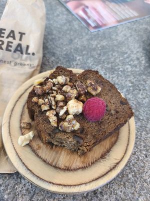 Banana bread at Honest Greens in Cascais