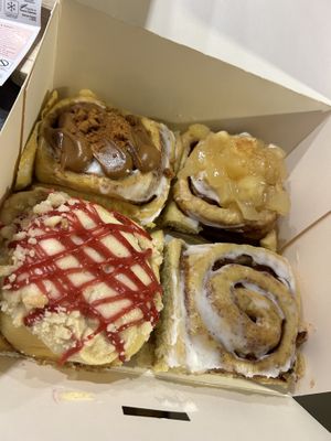 biscoff, apfel, strawberry cheesecake, zimt  at zimtwirbel  in Linz