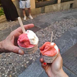 Raspberry 🥥 & 🍓🍋. 3€ each one (small size) at Gelateria del Borgo  in Bellagio