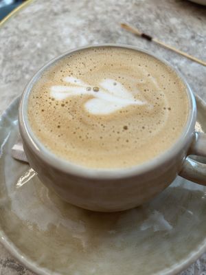  Oat latte   at John Silver Original Bistroffee in Marseille