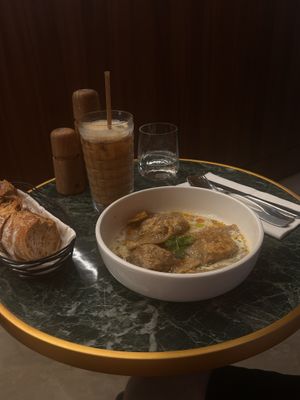   at John Silver Original Bistroffee in Marseille