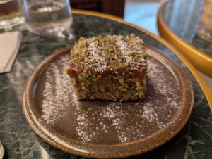 Pistazien-Kuchen at John Silver Original Bistroffee in Marseille