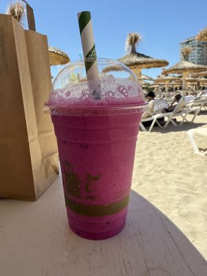 Pink passion smoothie   at PLANT SHACK    in Mallorca