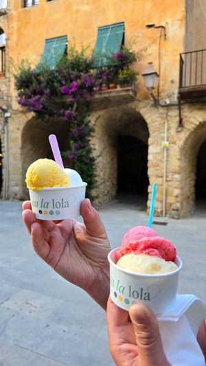 Vegan sorbets at Ca la Lola in Peratallada