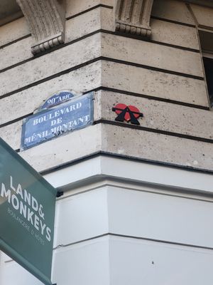  at Land & Monkeys - Père Lachaise   in Paris