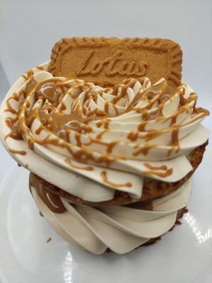 Lotus muffin at L'obrador d'en Funset in Llanca