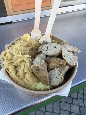 Bowl with ‚Sauerkraut‘  at Kartoffelstampfer in Dresden