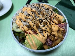 Rainbow bowl   at Katzentempel Berlin Mitte in Berlin