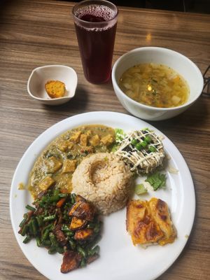 Almuerzo all incl. $3,75 at Segundo Piso  in Guayaquil