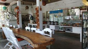 i didn't take a photo of the stage or outdoor area... at 9 Warung in Ubud