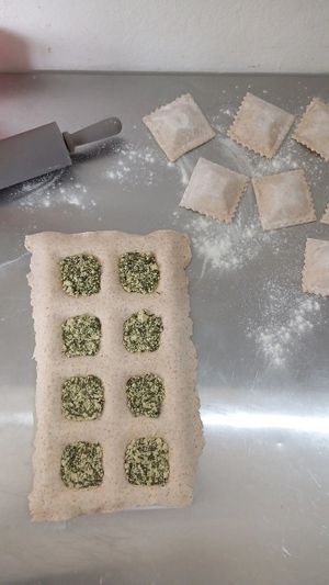 Ravioli de Espinafre e tofu, tudo bem Sasonado , Artesanal e feito no capricho... at L'Victoria in Florianopolis