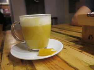 'Golden Milk' with tumeric. Vegan & yummy & perfect for cold winter days at Laauma in Berlin