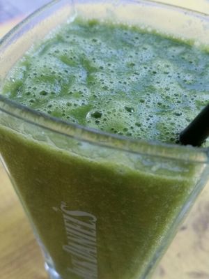green smoothie at Laauma in Berlin