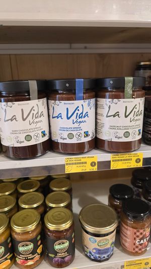Vegan chocolate bread paste at BIOKOR in Solsona