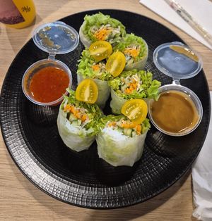 Vietnam springroll at DPS - Garlic & Salt in Tuban