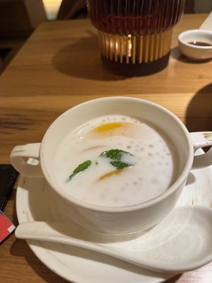Peach coconut puddingg  at Qing Chun by Perma - 慶春樸門 in Hangzhou