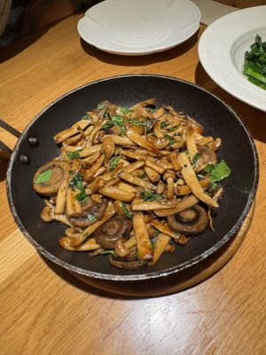 Fried mushrooms  at Qing Chun by Perma - 慶春樸門 in Hangzhou