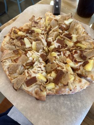 Sweet Chick vegan pizzaa  at Pizza Uncommon  in Westfield