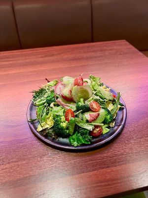Vegetable salad at Vege Table in Mishima