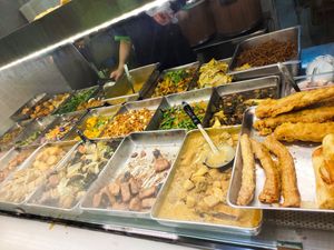 Variety of dishes at Eight Immortals Vegetarian 八仙素食园 - Toa Payoh in Central Singapore