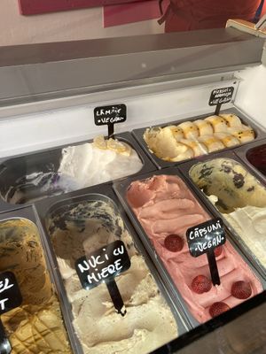 Vegan flavours   at Heiss & Eis 2 in Sibiu